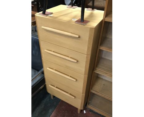 LIGHT OAK COLOURED TALL CHEST OF 4 DRAWERS