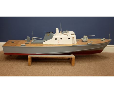 Veron wooden scale model of the Vosper Fast Patrol Boat 'Courland Bay', part finished with instructions & Duplex 15A Speed Bo