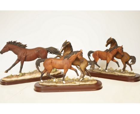 Leonardo collection 3x Resin figures of horses 