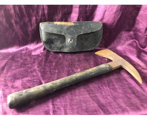 Early 20th century firemans axe inscribed Chillington ARPAX with pouch, 38cm (l) x 20cm (w)  / All lots are located at The Ba