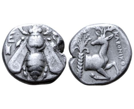 Ionia, Ephesos AR Drachm. Circa 350-340 BC. Kleonikos, magistrate. Bee with straight wings; E-? and astragaloi flanking / For
