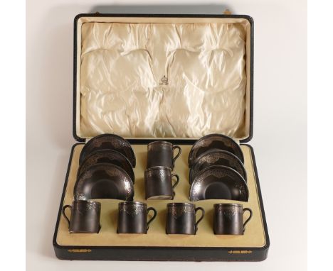 Shelley boxed Coffee cans and saucers black with silver border (1 cup cracked) (12 pieces)