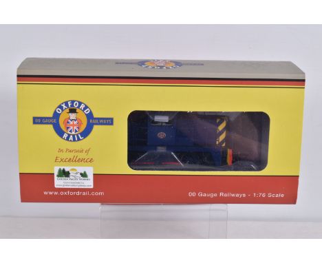 A BOXED OO GAUGE GOLDEN VALLEY HOBBIES OXFORD RAIL MODEL RAILWY DIESEL LOCOMOTIVE, Janus 0-6-0 Port of London, running no. 20