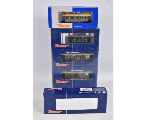 THREE BOXED HO GAUGE ROCO  RAILWAY MODELS, to include a Steam Locomotive 'Zuckersusi', no.  4, model no. 63229, a Fourth Clas