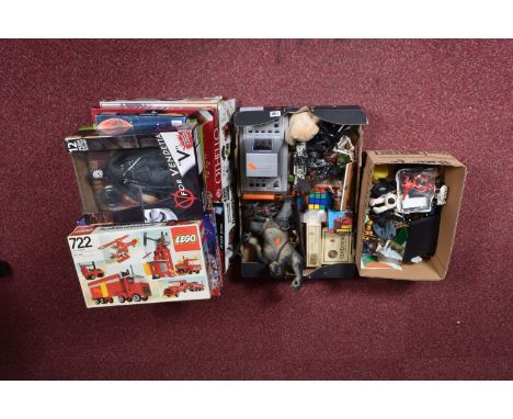 A COLLECTION OF BOXED GAMES, UNBOXED MODEL TOYS AND FIGURINES, to include a boxed Lego 722 which appears to missing quite a b