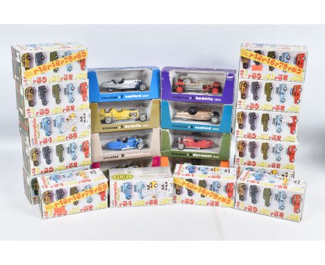 TWENTY TWO BOXED BRUMM DIECAST MODEL VEHICLES,  to include commercial vehicles, a No. 45 Fiat 500, a No. 46 Fiat 500, a No. 4