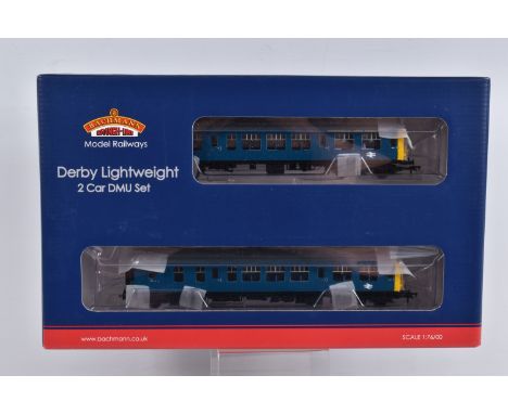 A BOXED OO GAUGE BACHMANN BRANCHLINE MODEL RAILWAY TWO CAR PACK, Derby Lightweight DMU in BR Blue, model no. 32-517, appears 