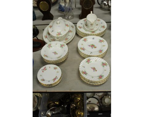 Large quantity of Royal Worcester dinner service