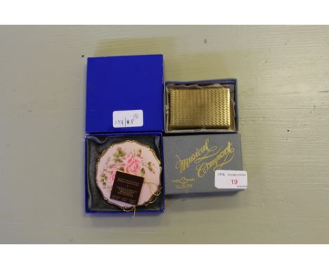 Stratton compact and musical compact