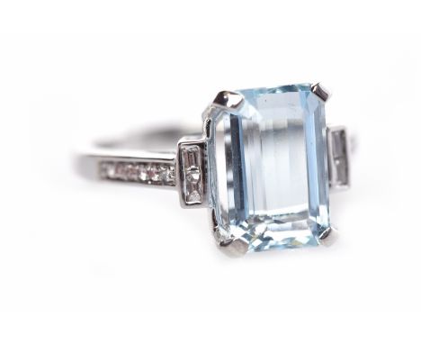 EIGHTEEN CARAT WHITE GOLD AQUAMARINE SINGLE STONE RINGset with an emerald cut aquamarine of approximately 3.32 carats and fla