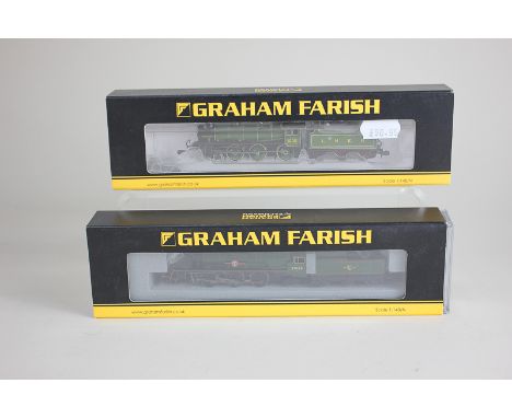 Two Graham Farish Bachmann N-gauge model railway locomotives, Merchant Navy Class 35028 'Clan Line' in BR green, and Class B1