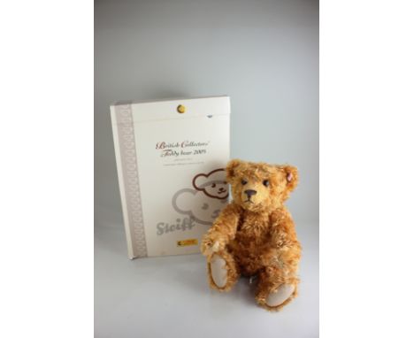 A Steiff golden apricot mohair British Collectors' 2005 Growler teddy bear, limited edition 1017/4000, in original box, 40cm 