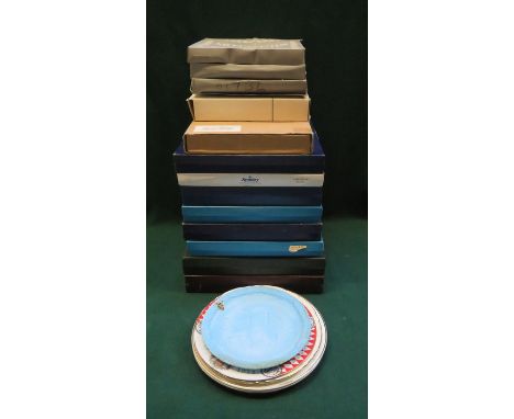 PARCEL OF VARIOUS BOXED AND UNBOXED CERAMIC COLLECTORS PLATES INCLUDING WEDGWOOD, COALPORT, ROYAL WORCESTER, ETC.