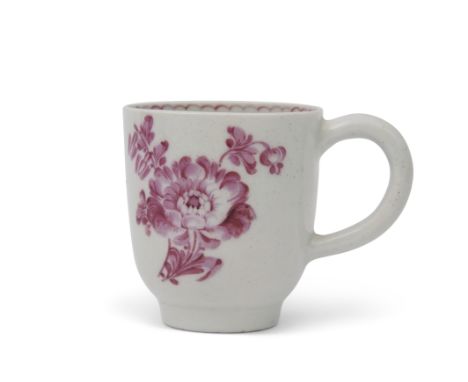 Rare 18th century Lowestoft porcelain cup by the tulip painter, painted in puce camaieu, with floral sprays, the reverse with