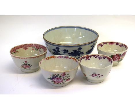 Group of 18th century Chinese porcelain bowls including a blue and white example with Kangxi emblem to base and 4 tea bowls w