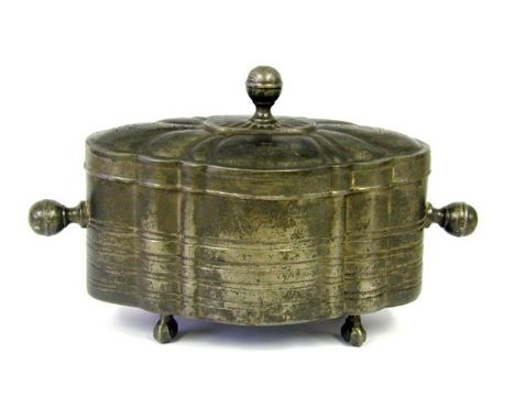 Antique Pewter Ethrog Box, Germany, 18th Century, Judaica. Of oval shape, beautifully decorated with engraved horizontal stri