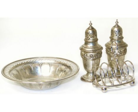 Pair of silver cruets by Gorham, stamped to base 'sterling, 1138', a bon-bon dish by Gorham, stamped to base 'sterling 106' a
