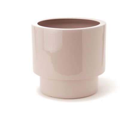 A BOSA LARGE 'ROULEAU' CERAMIC PLANTER
From a well known Luxury Lifestyle Emporium
In lilac grey with a glossy finish
Bosa
35
