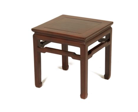 A SQUARE HONGMU/BLACKWOOD SIDE TABLE
Square with panel top, square supports joined by humped stretcher rails
52cm high x 48.5