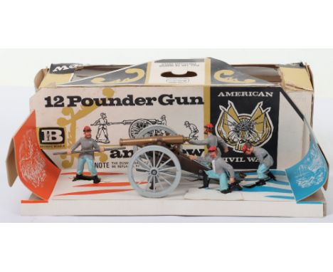 Britains 4435 Confederate A.C.W. Gun Team, 12 pounder gun and four crew, in near mint original condition, window display box 