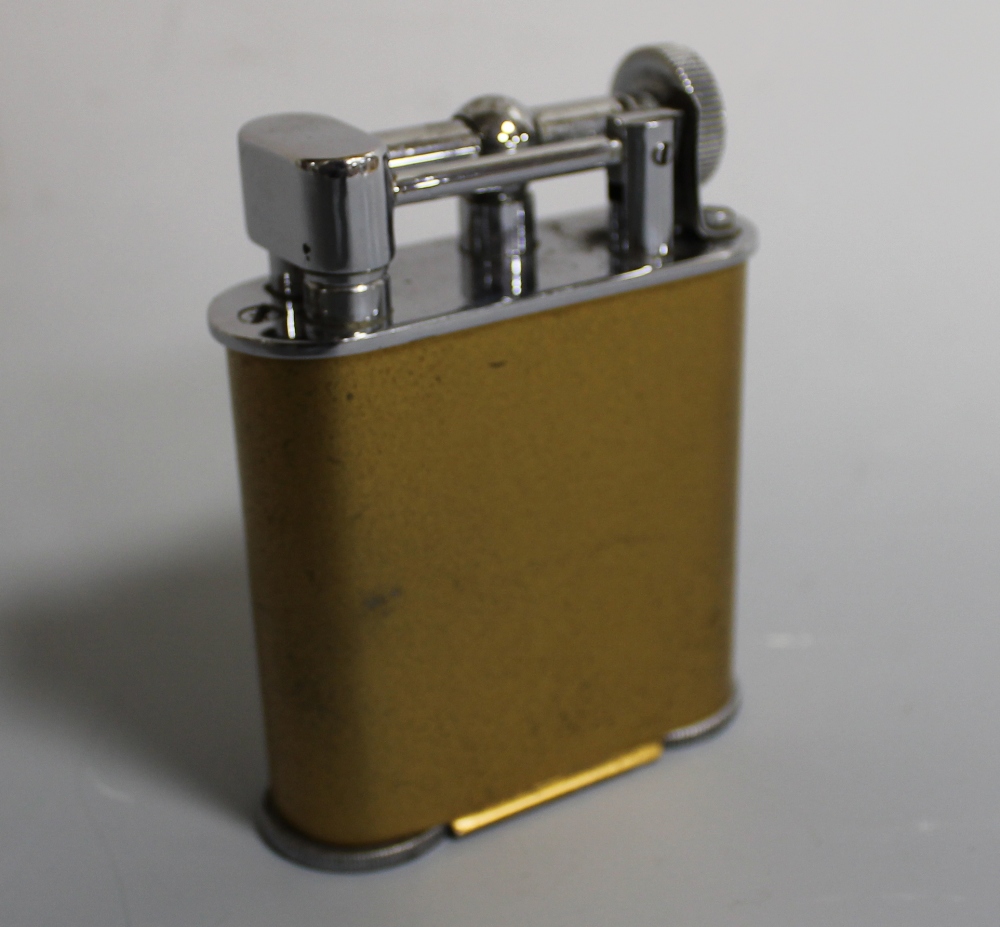 A VINTAGE LIFT ARM 'JUMBO' TABLE LIGHTER, Pat. No. 286838, gold painted
