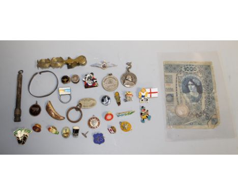 A SMALL GROUP OF COLLECTABLES, to include enamel badges, a boxed set of sovereign scales, etc. Buyers - for shipping pricing 