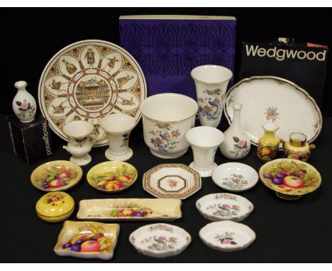 Ceramics - an Aynsley Orchards Gold miniature comport, two handled vase, trinket box and cover, etc ;  other Wedgwood inc Kut