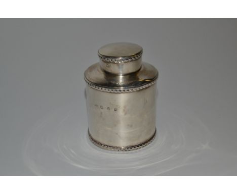 A Victorian silver cylindrical tea caddy, push-fitting cover, Birmingham 1894, 4oz