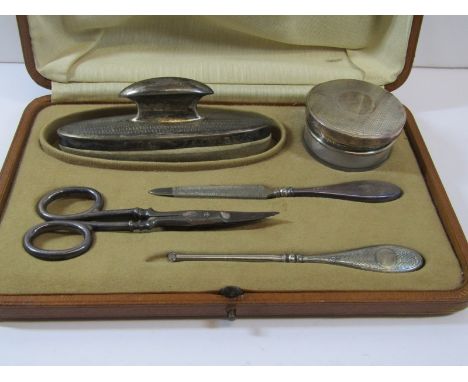 MANICURE SET, cased 5 piece manicure set with engine turned silver decoration