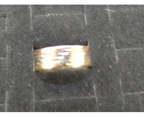 9ct Gold tri coloured dress ring Small size K