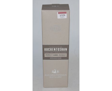 Auchentoshan Single Malt Scotch Whisky, triple distilled, 70cl, 40%, one bottle in carton