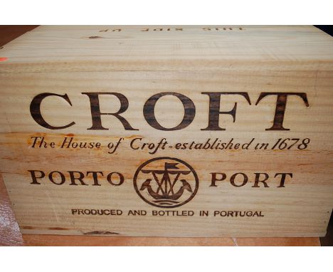 Croft Vintage Port, 2000, twelve bottles, OWC