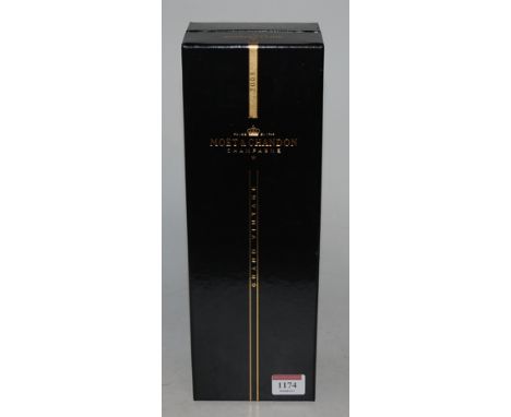 Moët & Chandon Grand Vintage Champagne, 2003, one bottle in presentation case 