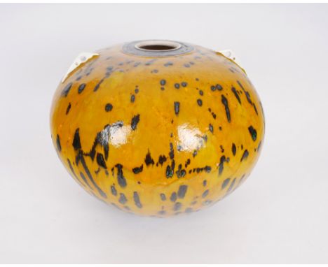 Thomas Wollen (20th/21st Century) UNTITLED ceramic signed with initials on underside 14 x 16in. (35.56 x 40.64cm) Collection 