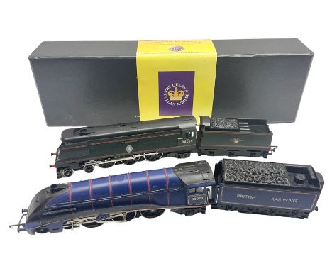 Hornby '00' gauge - limited edition gold plated Princess Class 4-6-2 locomotive 'Princess Elizabeth' No.6201 No.2151/5000; bo