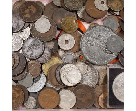 A collection various British and foreign coinage with a small snuff box