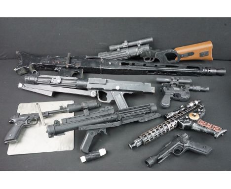 Star Wars - Collection of Star Wars props featuring E-11 medium blaster rifle, DH-17 blaster pistol, DT-12 Heavy Blaster Pist