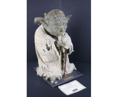 Star Wars - Original Limited Edition Illusive Concepts Star Wars Yoda scale model by Mario Chiodo from 1996, made from latex 