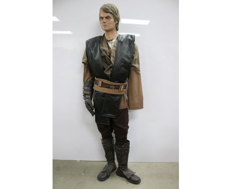 Star Wars - Full Size replica Star Wars Anakin Skywalker outfit / costume with silicone painted mask, complete with all acces