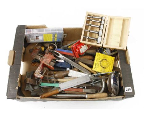 A box of tools G