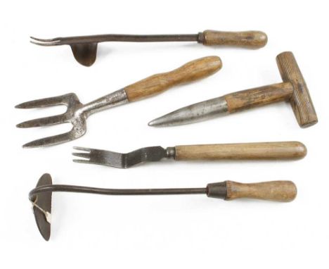 Five garden tools G+