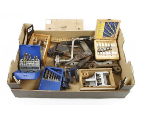 A box of tools G10