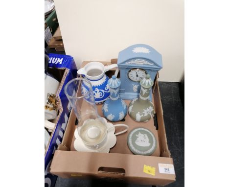 Box of Wedgwood mantle clock, Jasperware and oil lamp form tealight holder 