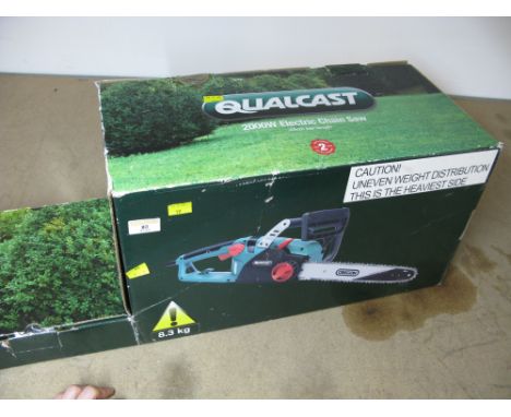 Qualcast 2000 W electric chainsaw with 40 cm bar length