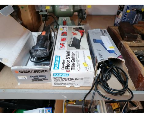  Black &amp; Decker sander, floor and wall tile cutter and detail sander 