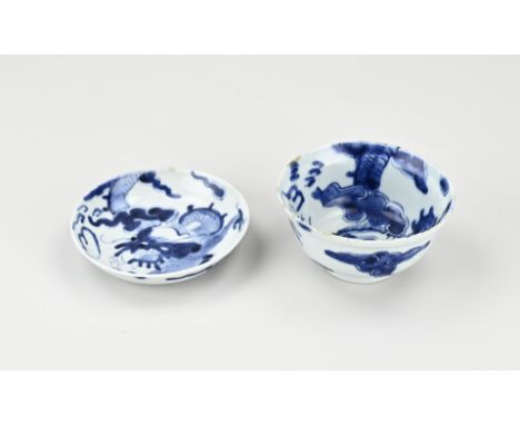 Two parts of 18th - 19th century Chinese porcelain with dragon decor + double blue bottom ring. Dish well. Come chips. Size: 