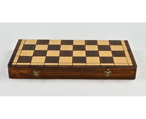 Large chess set with large game pieces. Second half 20th century. Unused. Size: 55 x 56 x 6 cm. In good condition.