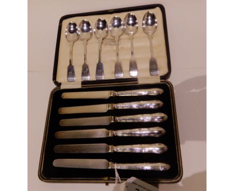 A lot comprising a cased set of six silver handled butter knives, Sheffield 1929 and six silver teaspoons, Sheffield 1900 Con