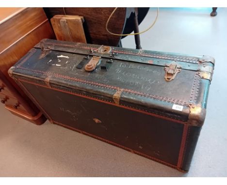LARGE CABIN TRUNK