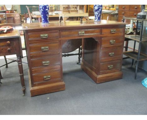 A late Victorian mahogany writing desk 76 x 121 x 54cm  